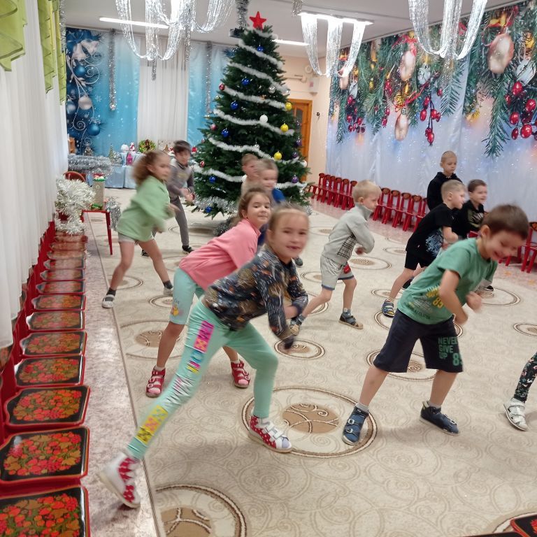 Новогодний утренник 2022-2023.jpg